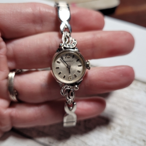 Swiss Caravelle Vintage Watch Silver Womens - Picture 6 of 9